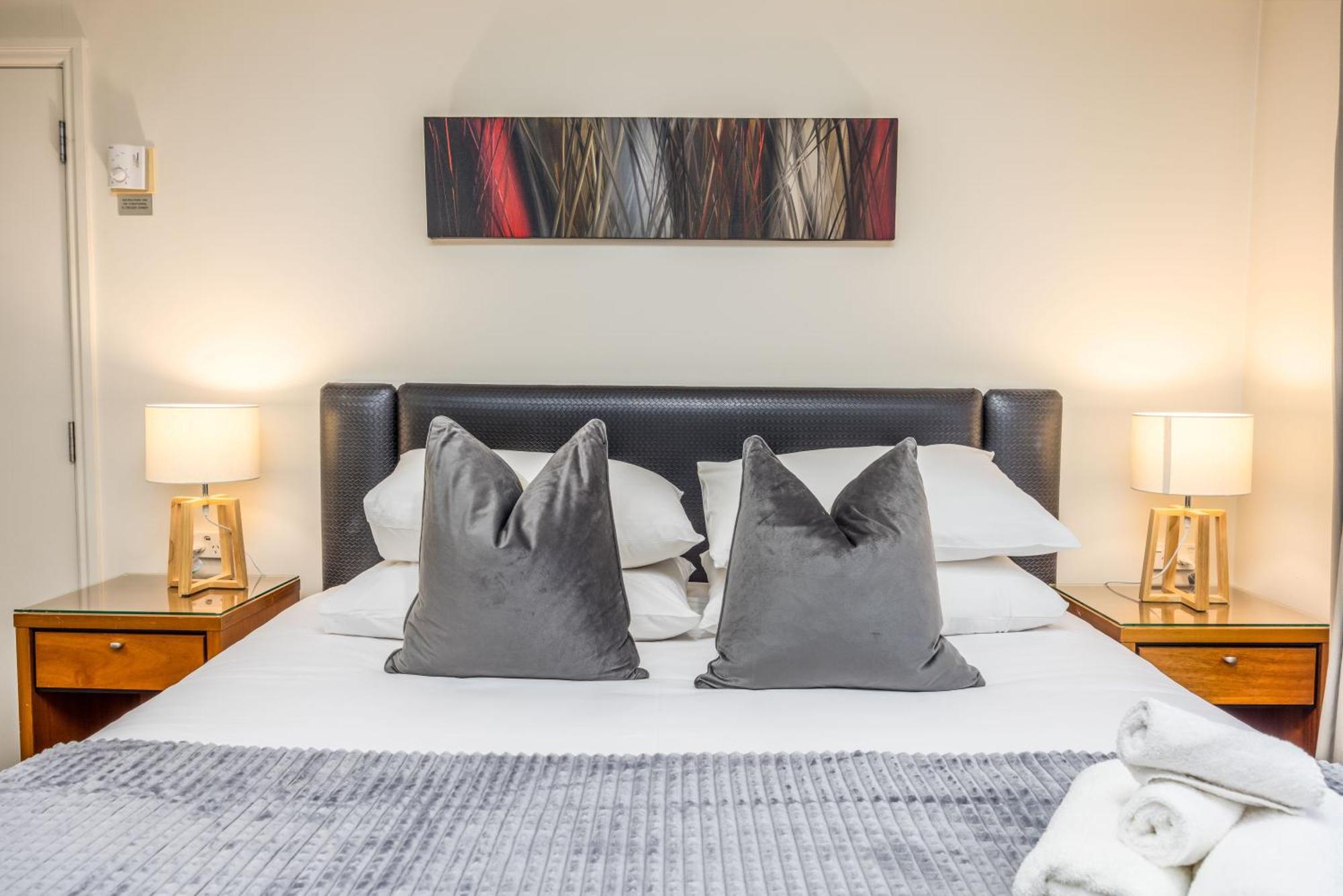 Highrise Studio Apartment W/ Ac, Pool & Gym In Auckland Cbd Bagian luar foto
