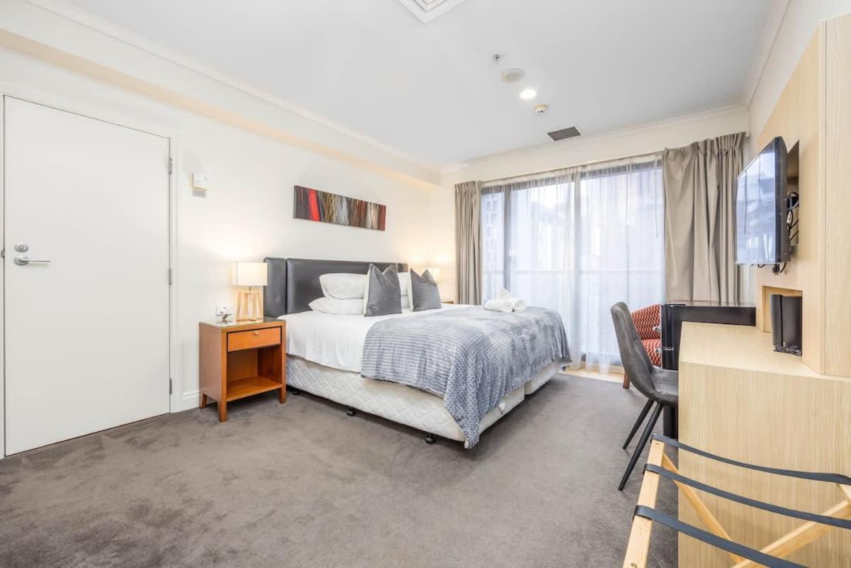Highrise Studio Apartment W/ Ac, Pool & Gym In Auckland Cbd Bagian luar foto